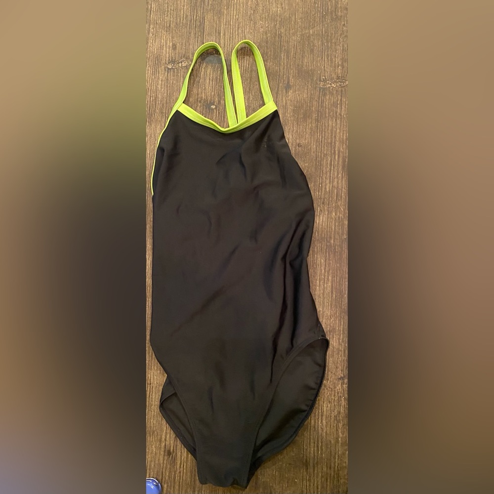 Flow Girls Ignite Swimsuit size 29